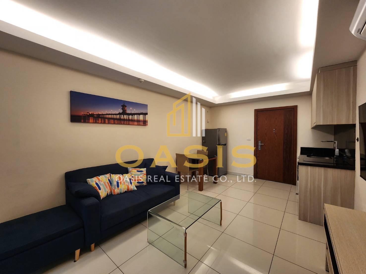 Spacious 1-Bedroom Condo with Pool View at Laguna Beach Resort