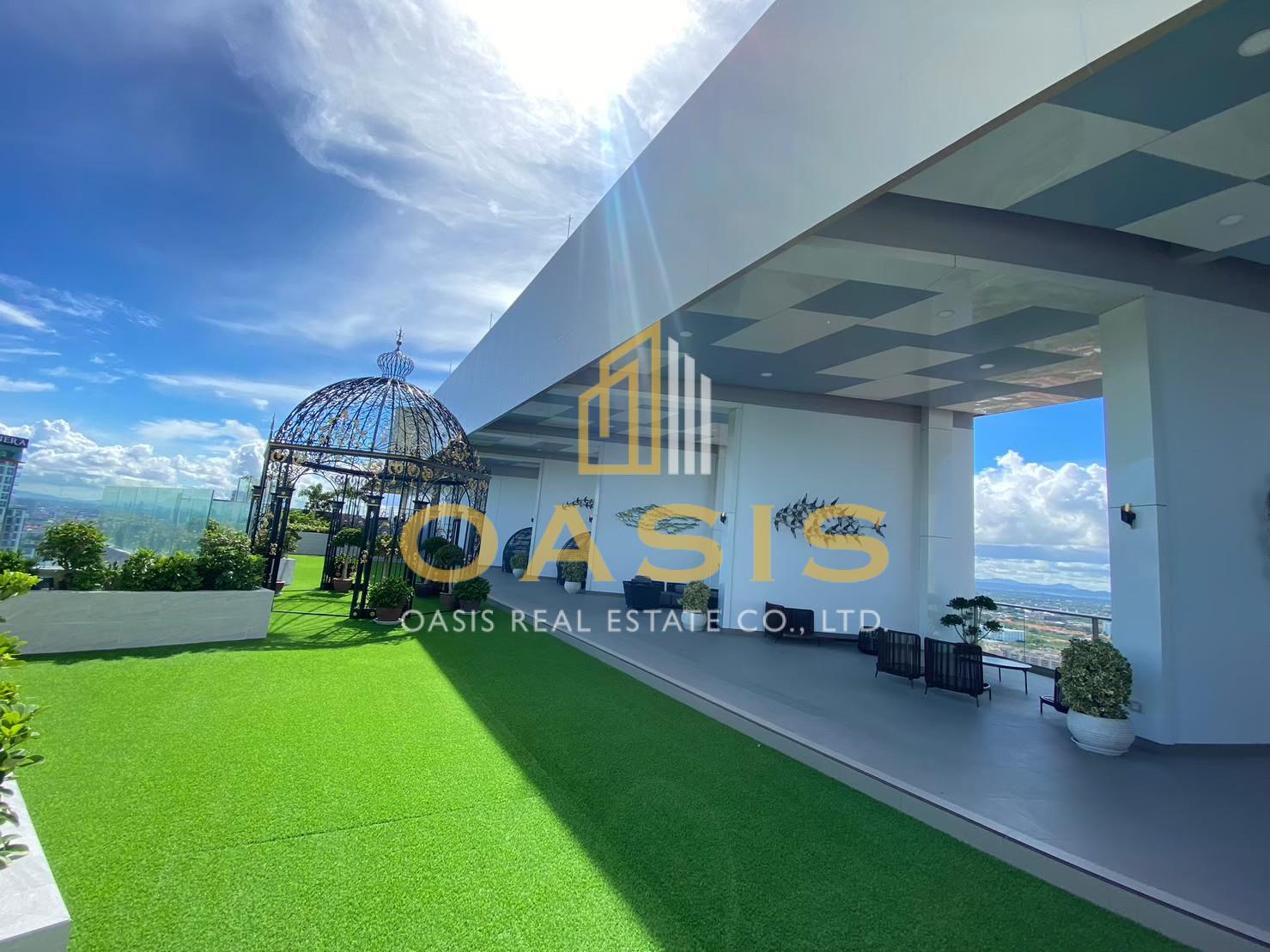 Copacabana Beach Jomtien Luxury Seaview Condo for Sale