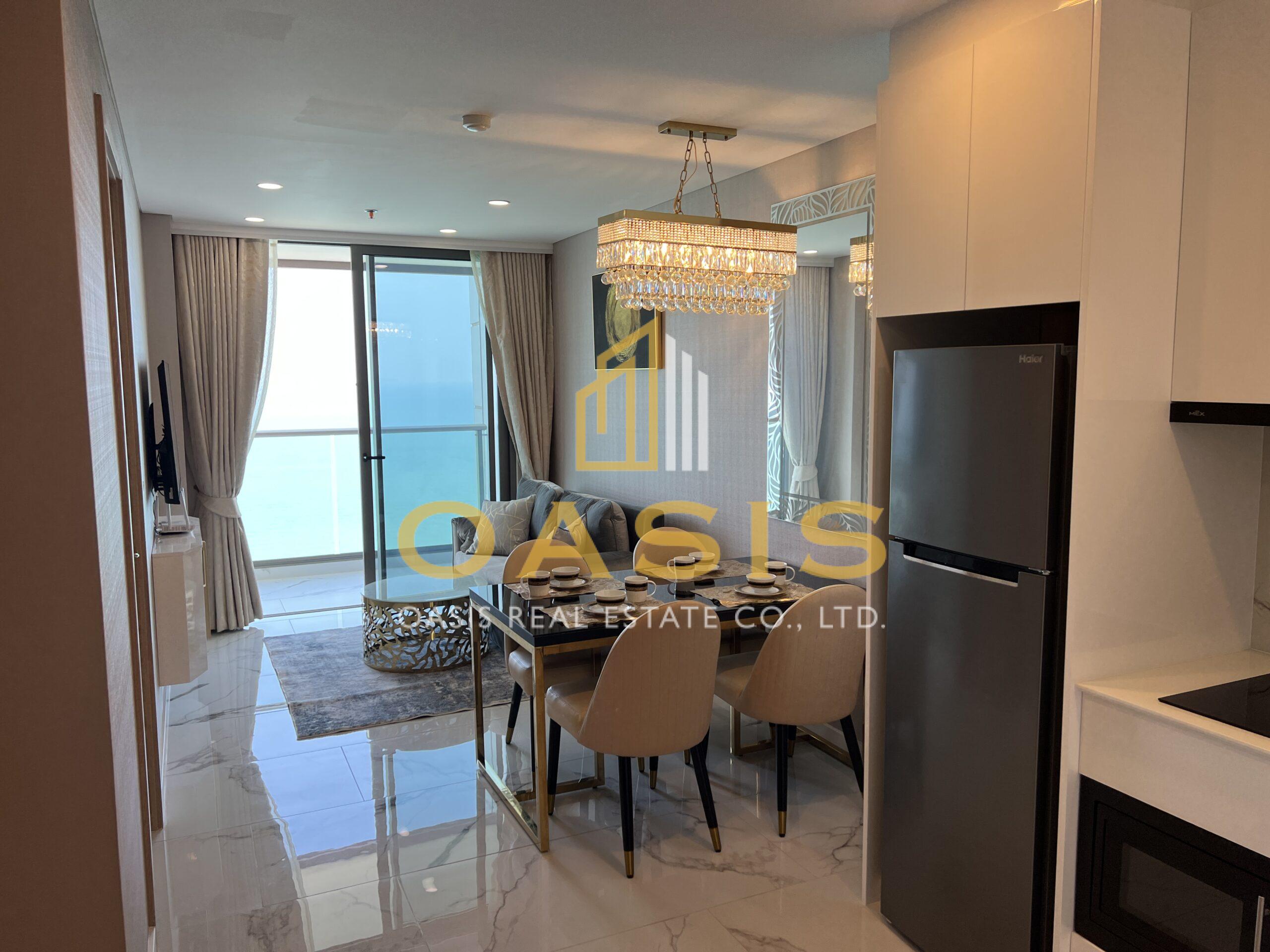 Copacabana Beach Jomtien direct front sea view unit for sale