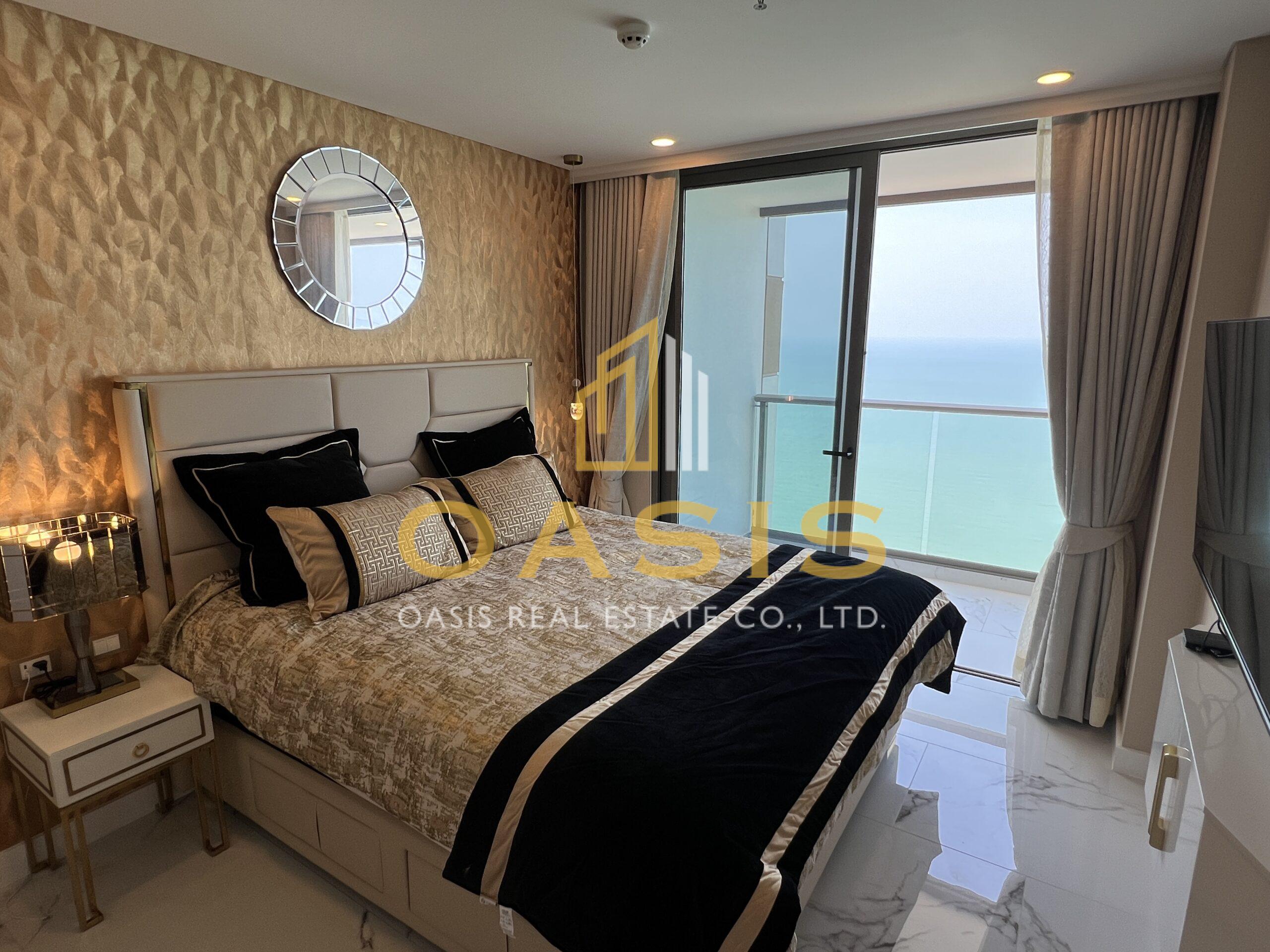 Copacabana Beach Jomtien direct front sea view unit for sale