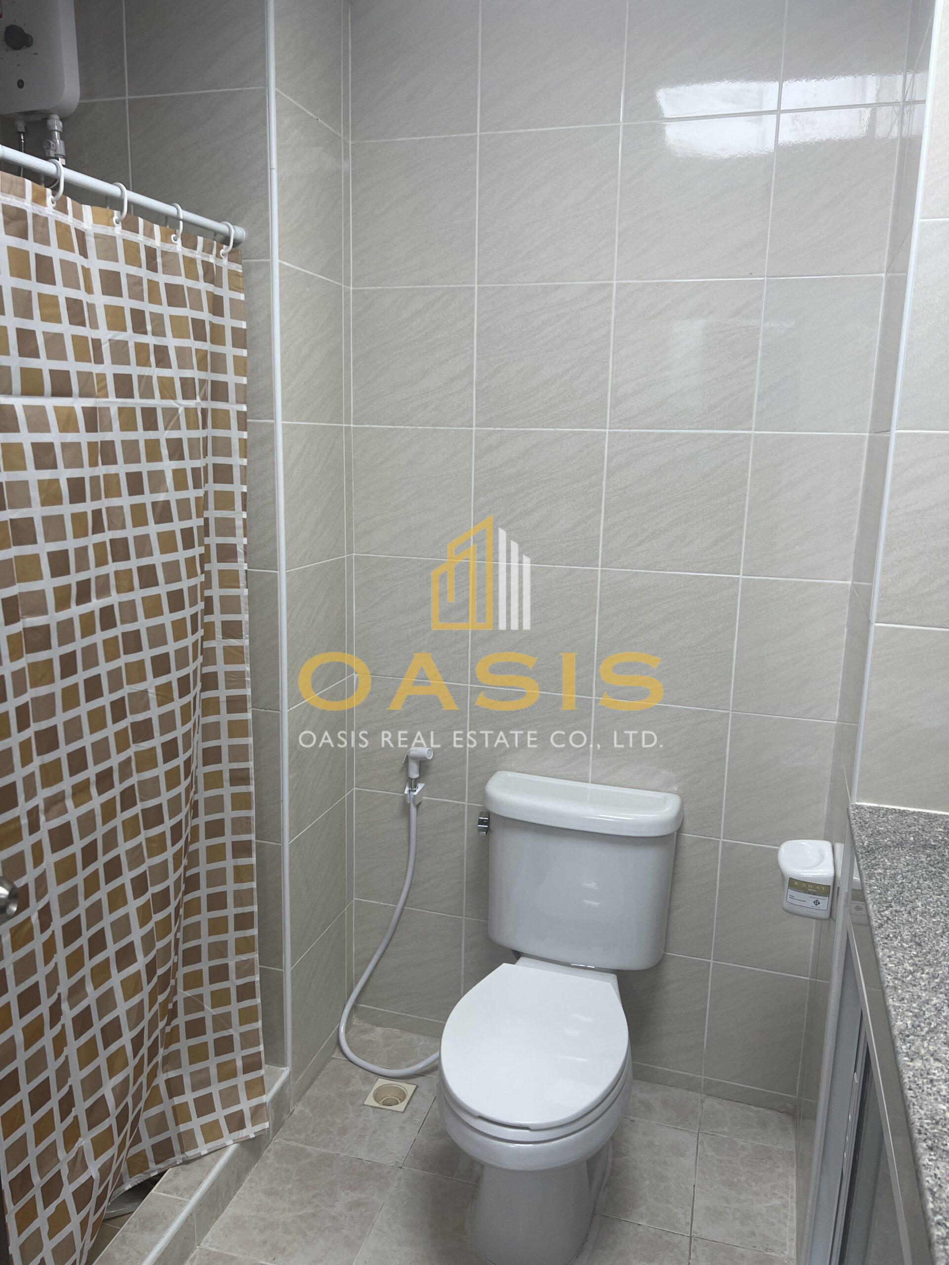 Spacious studio condominium in View Talay 7 For Sale