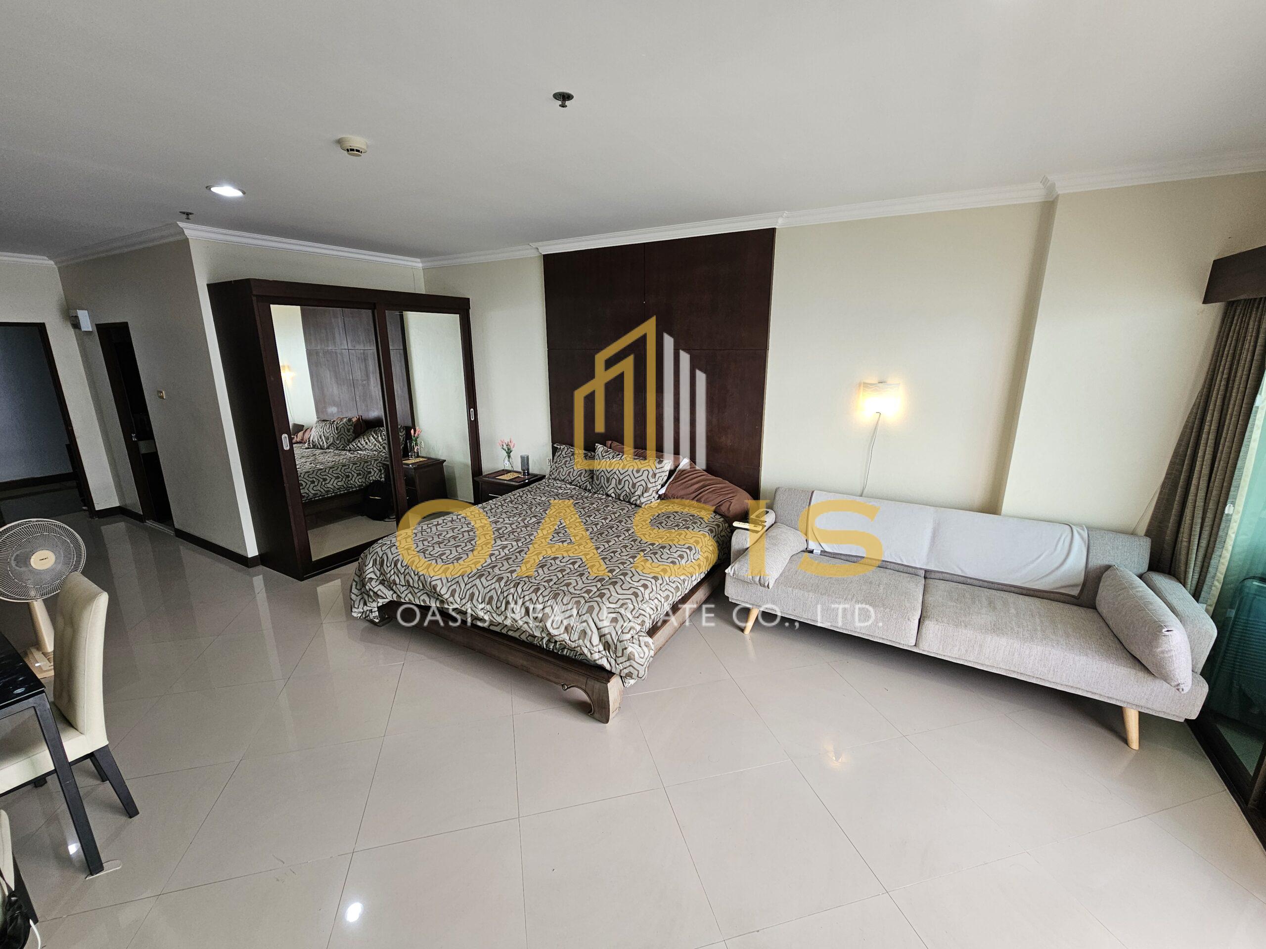 Spacious Sea-View Condo at View Talay 5C For Sale