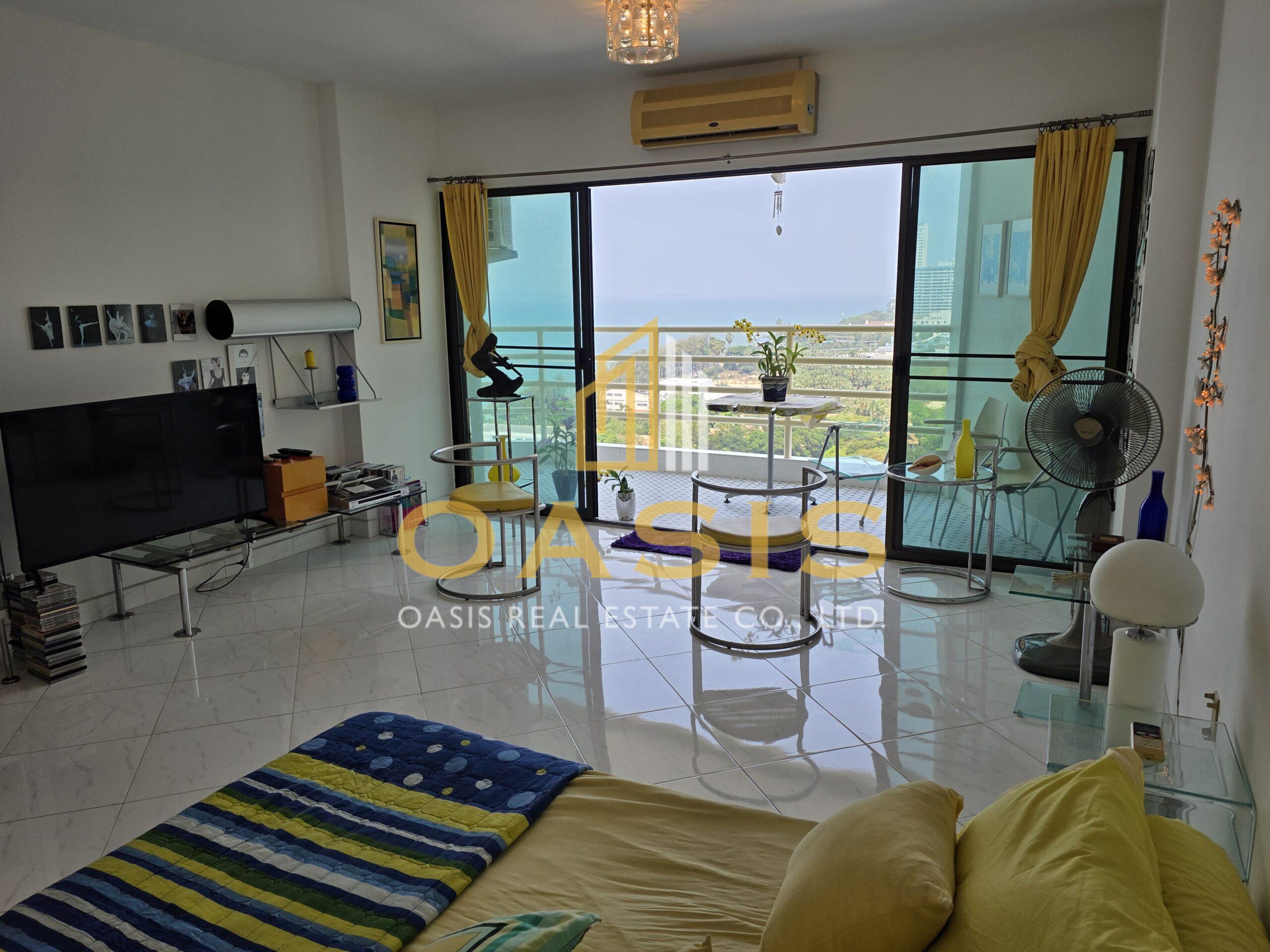 Spacious studio condominium for sale in View Talay 5C