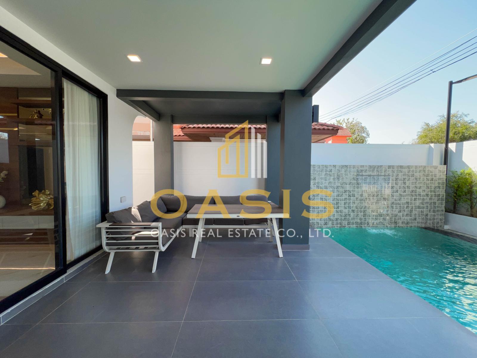 Luxury Pool Villa Near Jomtien Beach For Sale and Rent