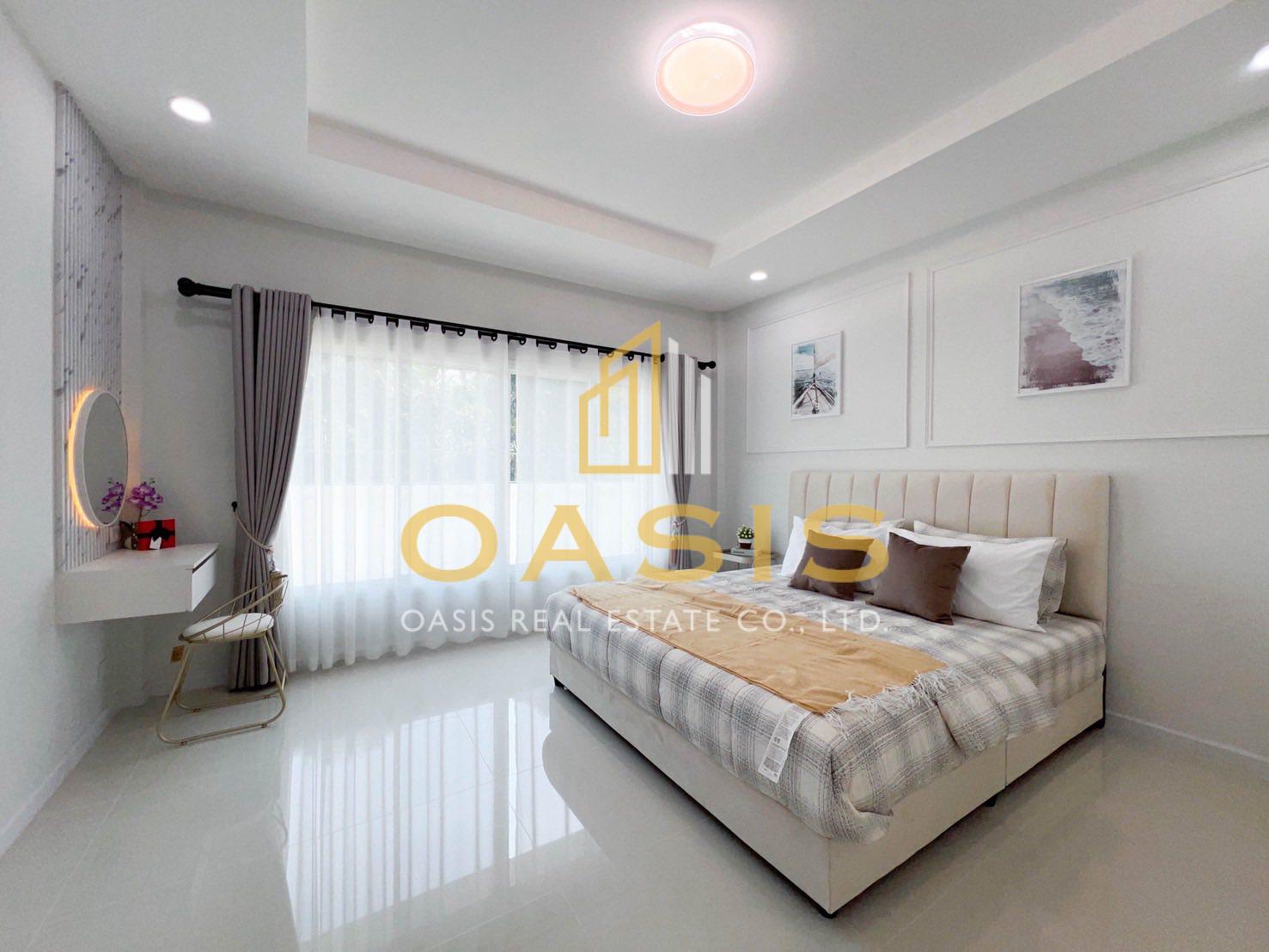 Luxury Pool Villa For Sale