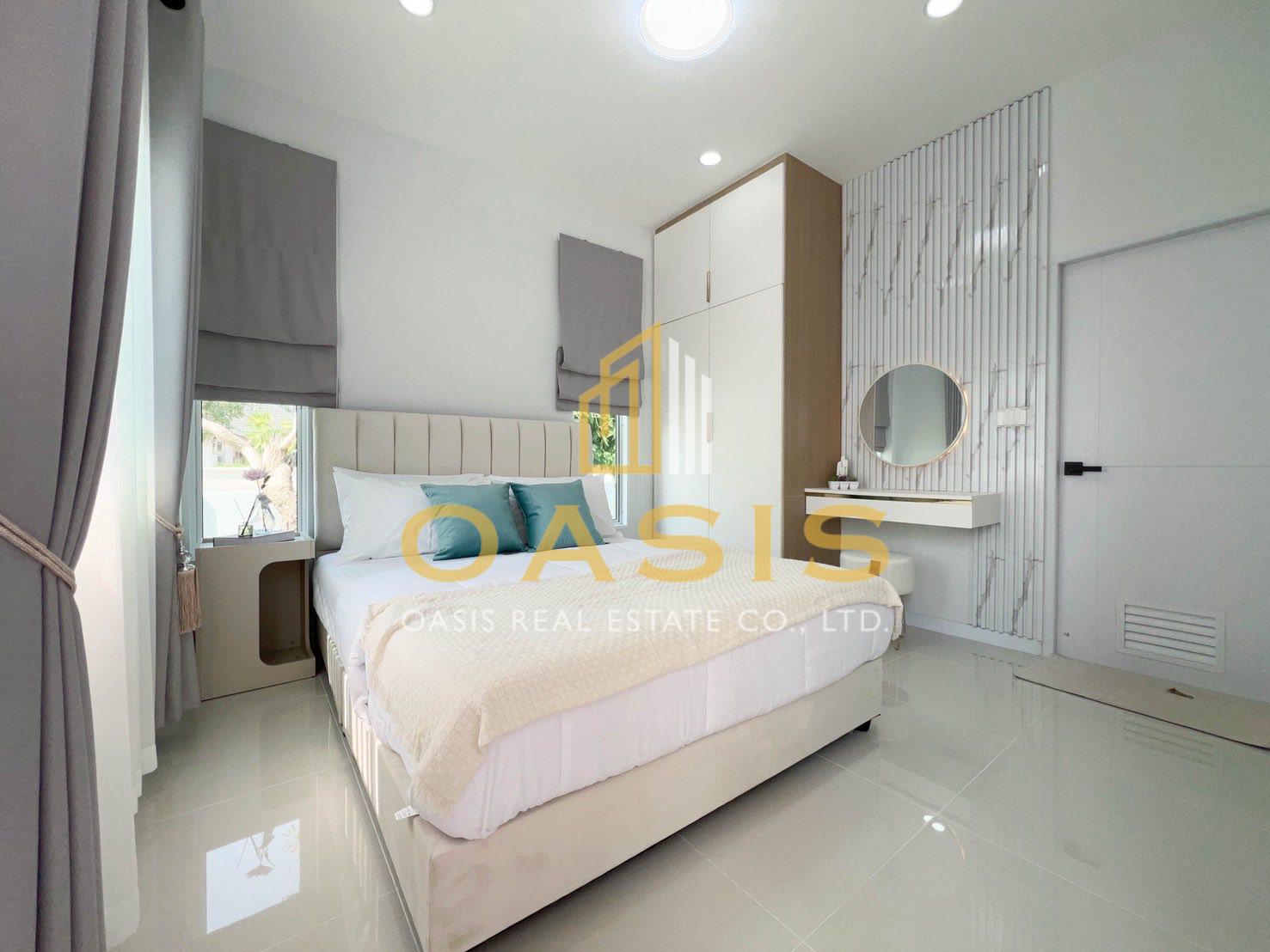 Luxury Pool Villa For Sale