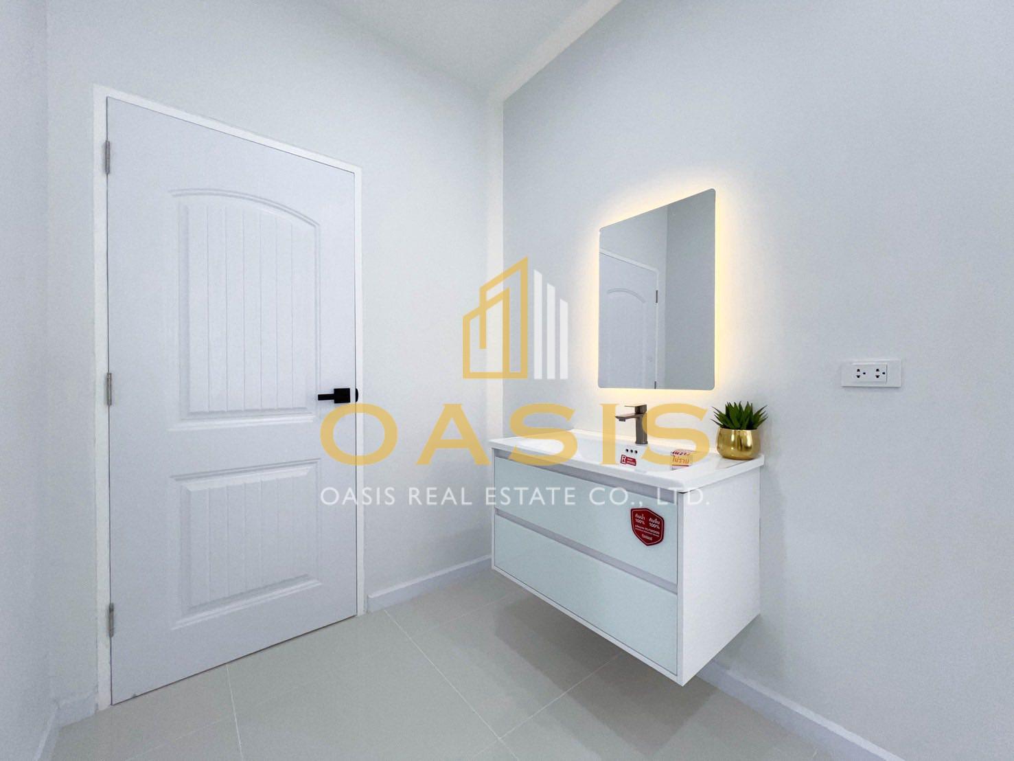 Luxury Pool Villa For Sale