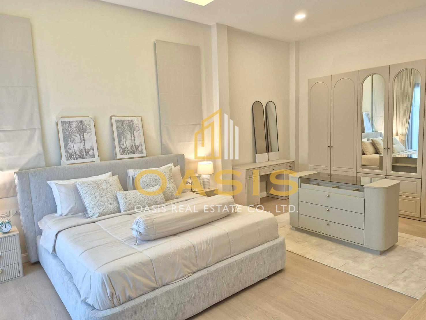 Brand New Luxury Pool Villa For Sale & Rent