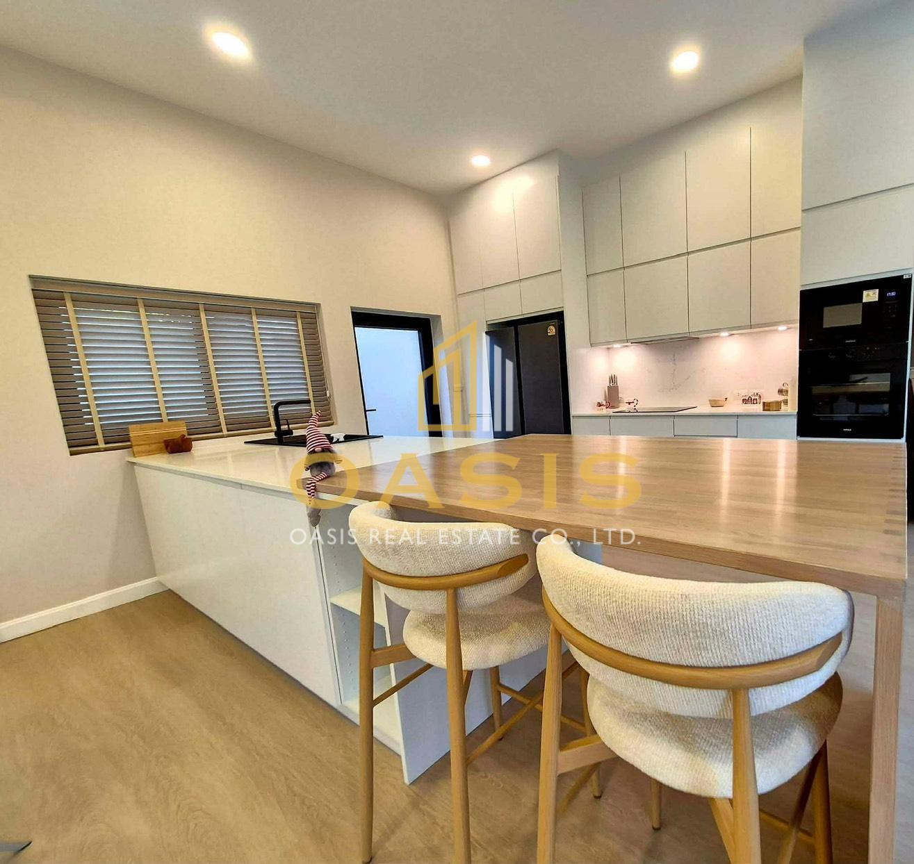 Brand New Luxury Pool Villa For Sale & Rent