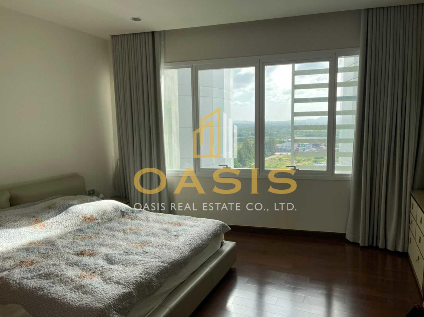Mövenpick White Sand Beach Residences Pattaya for sale and rent