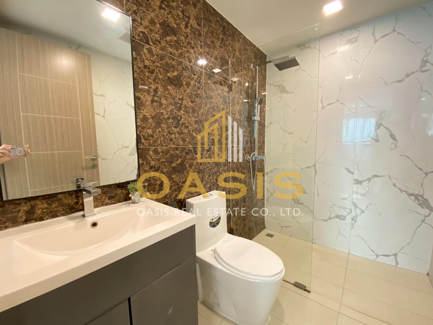 Arcadia Beach Continental For Sale