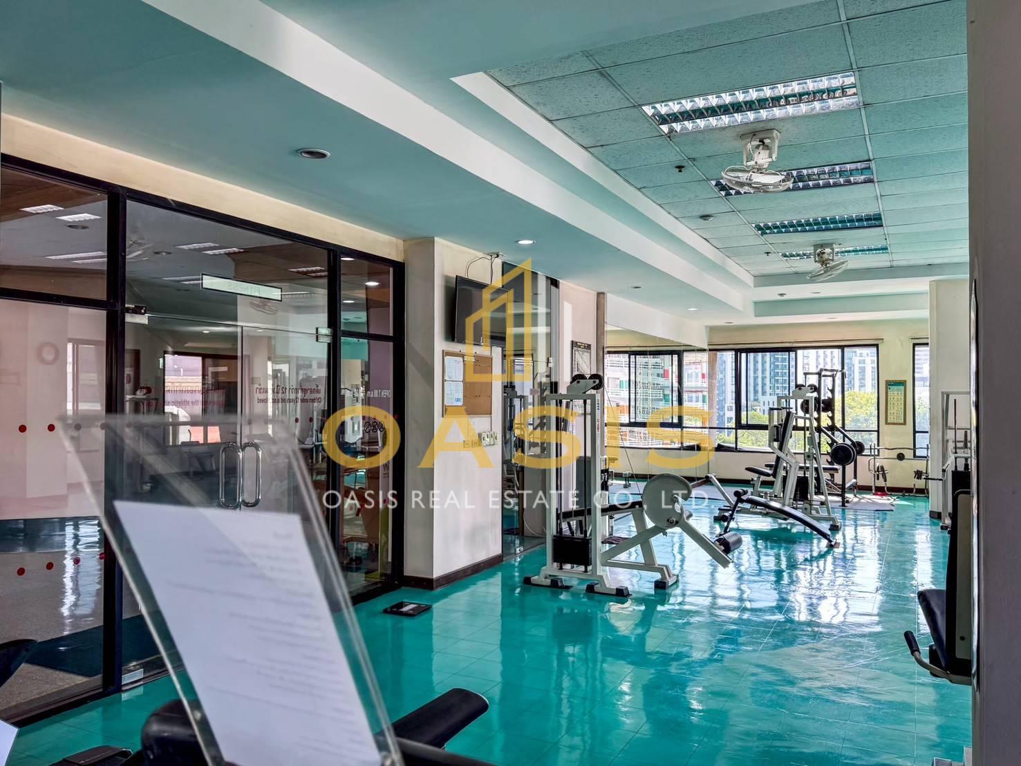 Luxury High-Rise Condo in Ratchathewi For sale