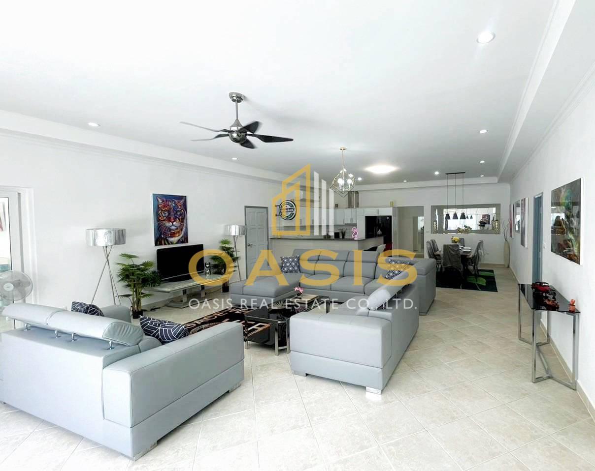 Majestic Beachfront Residence for Sale Pratumnak Hill