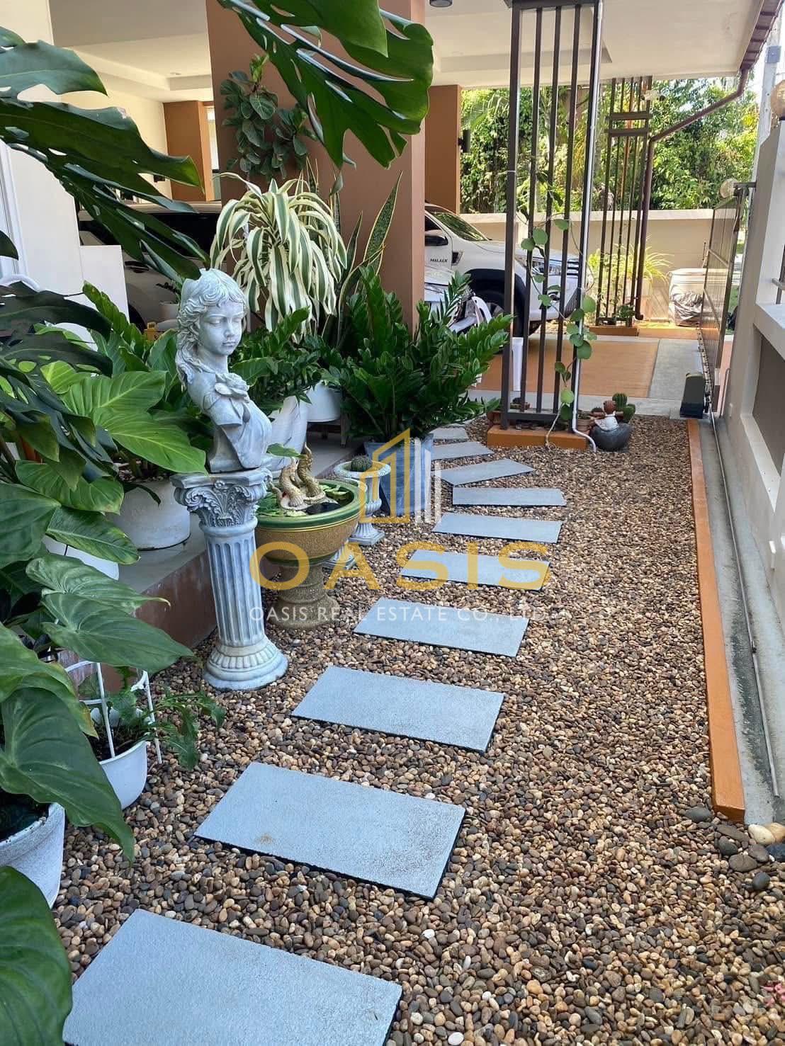 Fully Furnished 2-Storey Detached House For sale