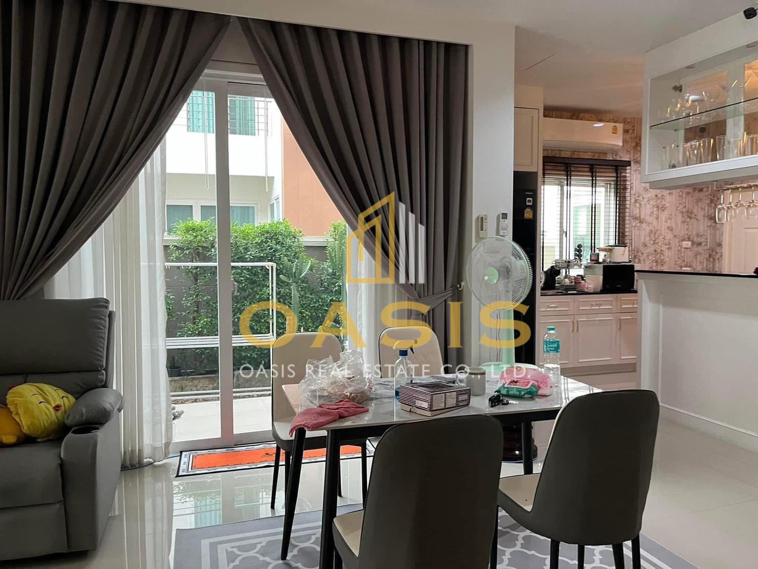 Fully Furnished 2-Storey Detached House For sale