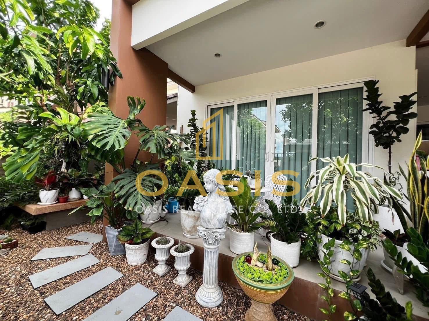 Fully Furnished 2-Storey Detached House For sale