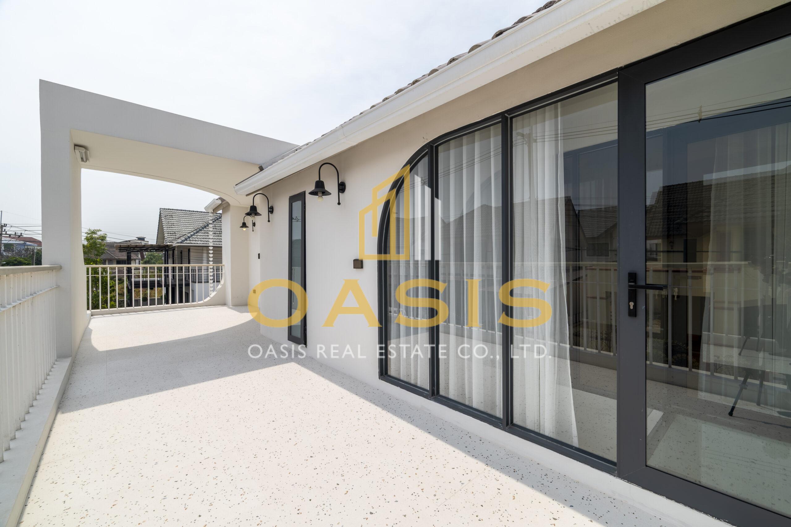 Minimal Nordic Villa Central Park 2 Pattaya For Sale