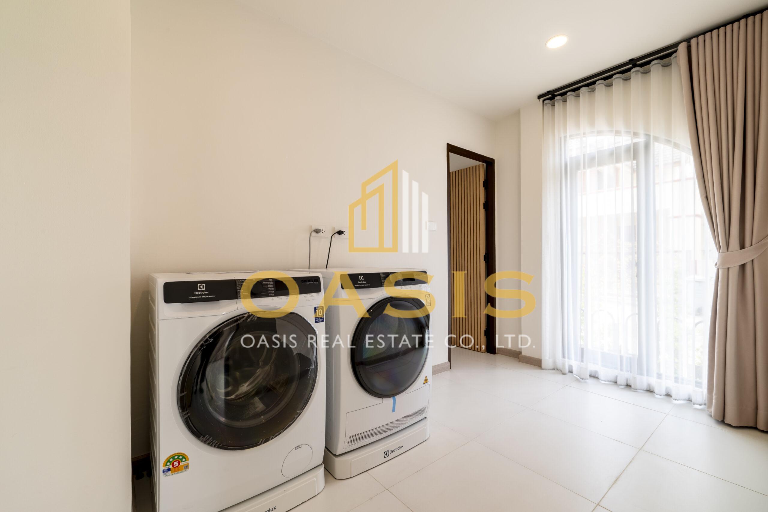 Minimal Nordic Villa Central Park 2 Pattaya For Sale