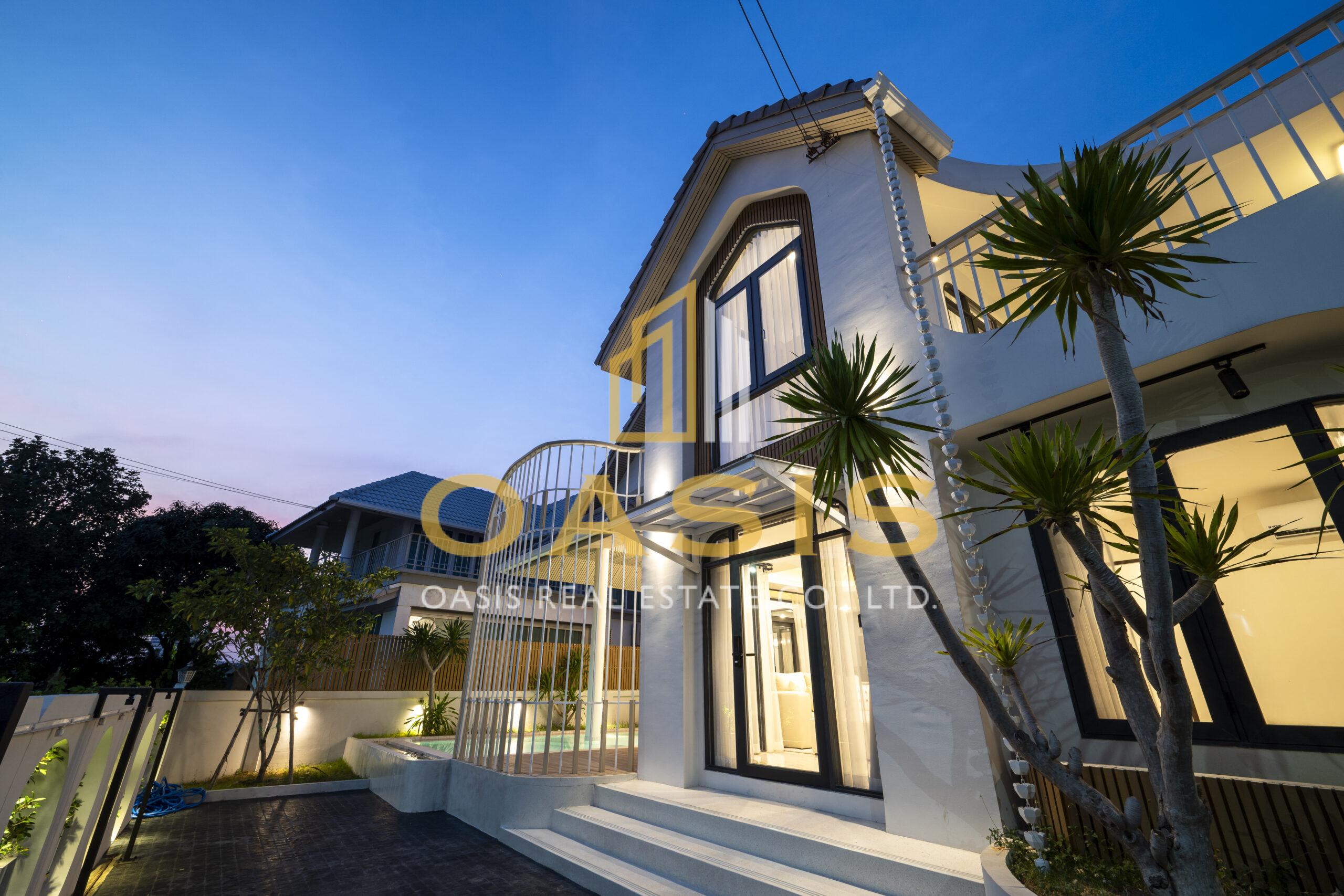 Minimal Nordic Villa Central Park 2 Pattaya For Sale