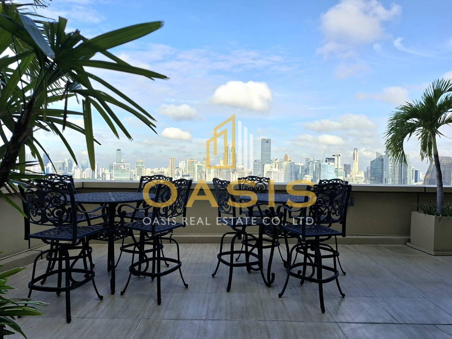 Luxury Penthouse overlooking Benjakitti Park – Asoke, Bangkok