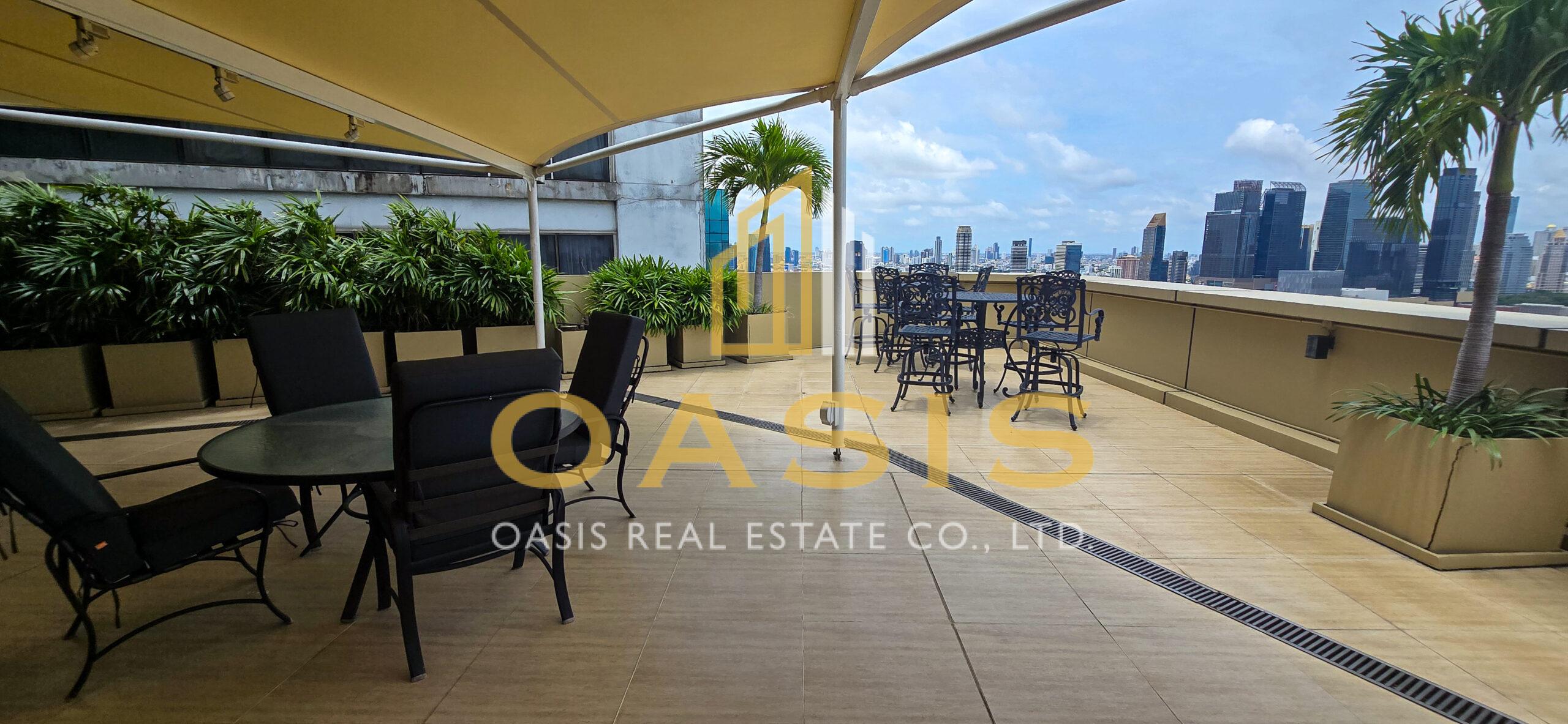 Luxury Penthouse overlooking Benjakitti Park – Asoke, Bangkok