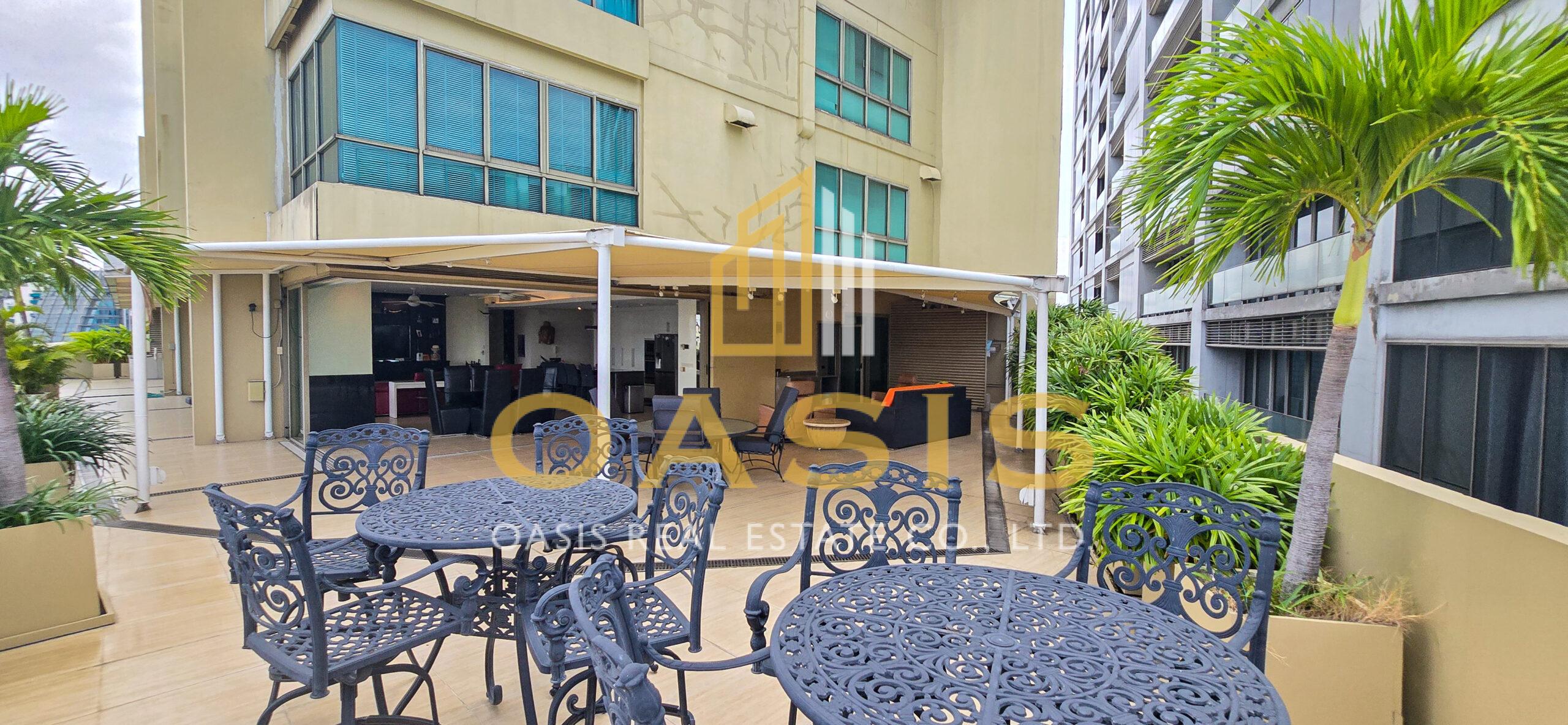 Luxury Penthouse overlooking Benjakitti Park – Asoke, Bangkok