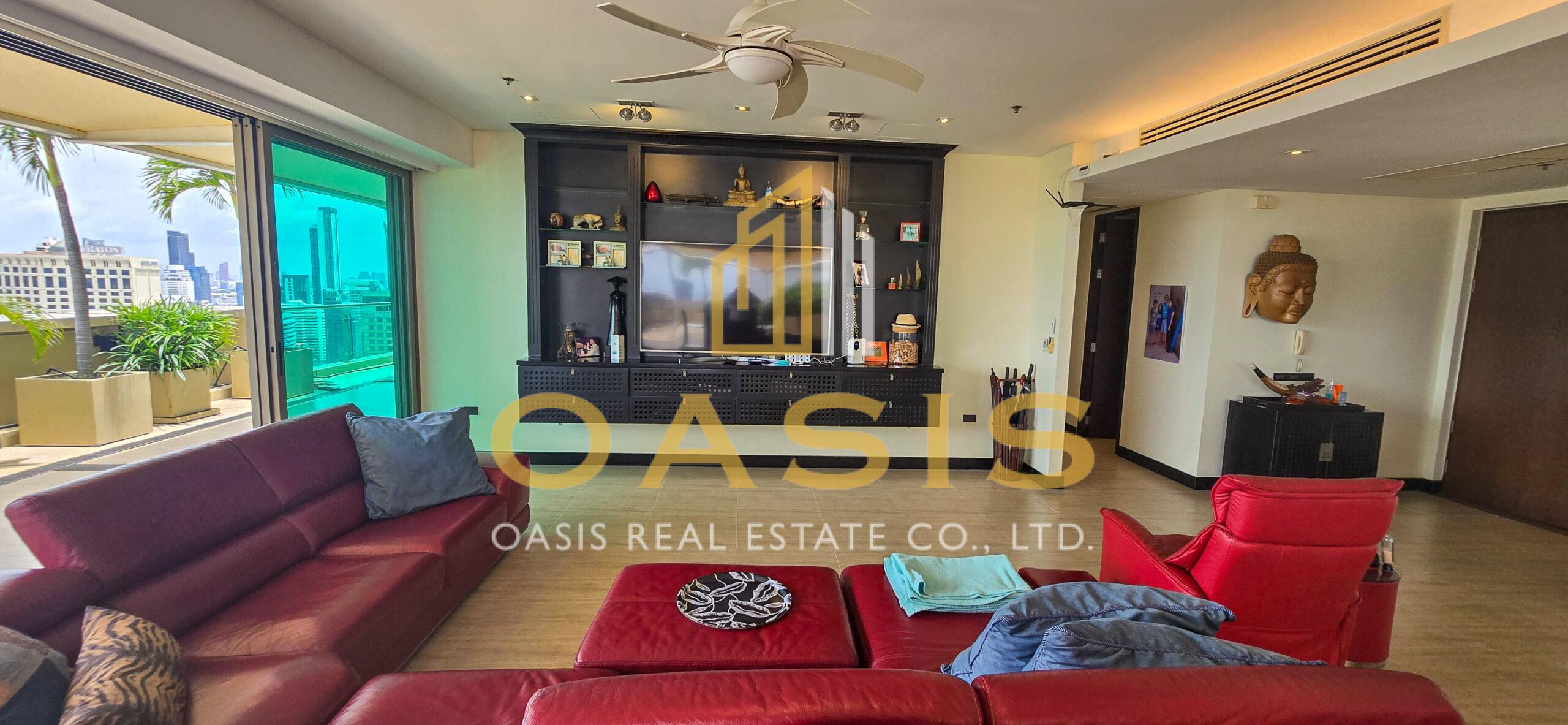 Luxury Penthouse overlooking Benjakitti Park – Asoke, Bangkok