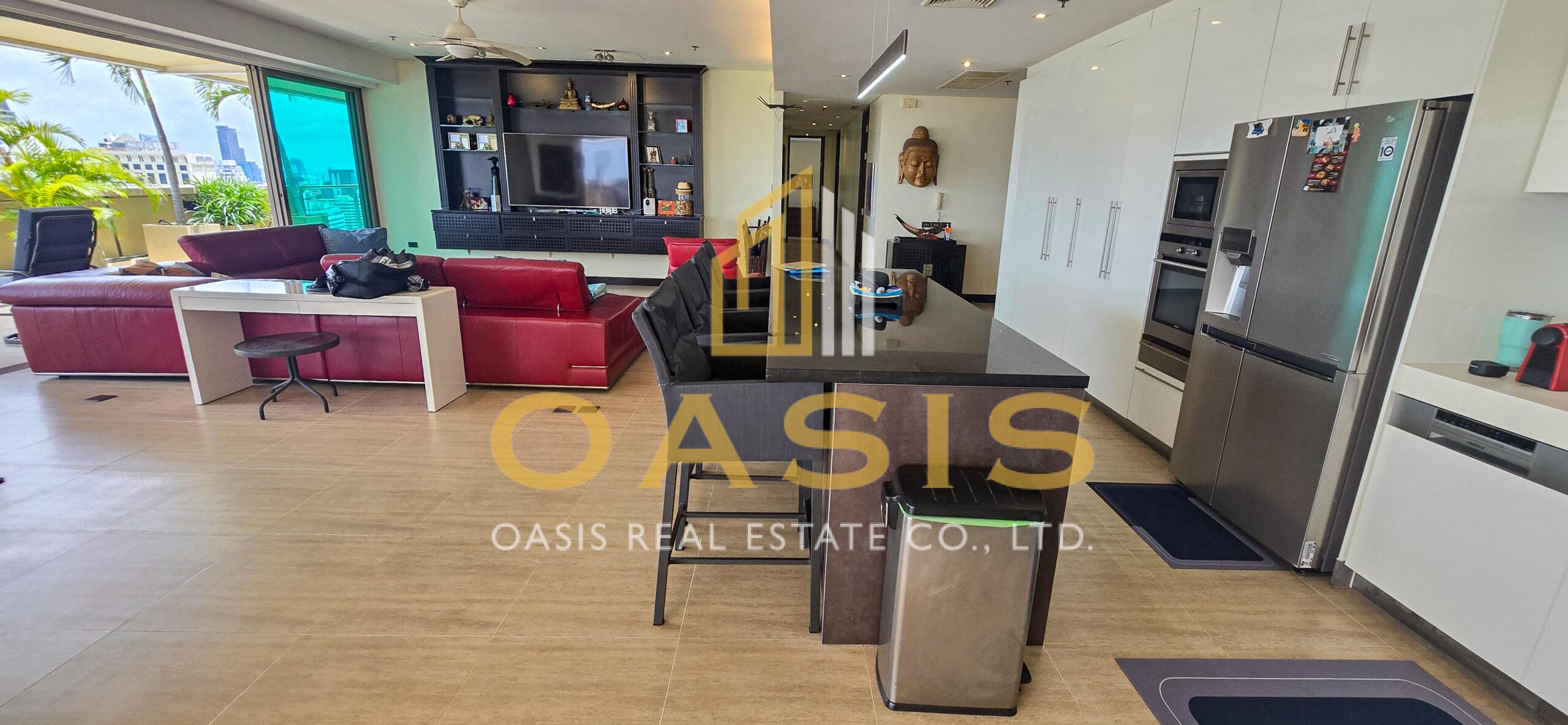 Luxury Penthouse overlooking Benjakitti Park – Asoke, Bangkok