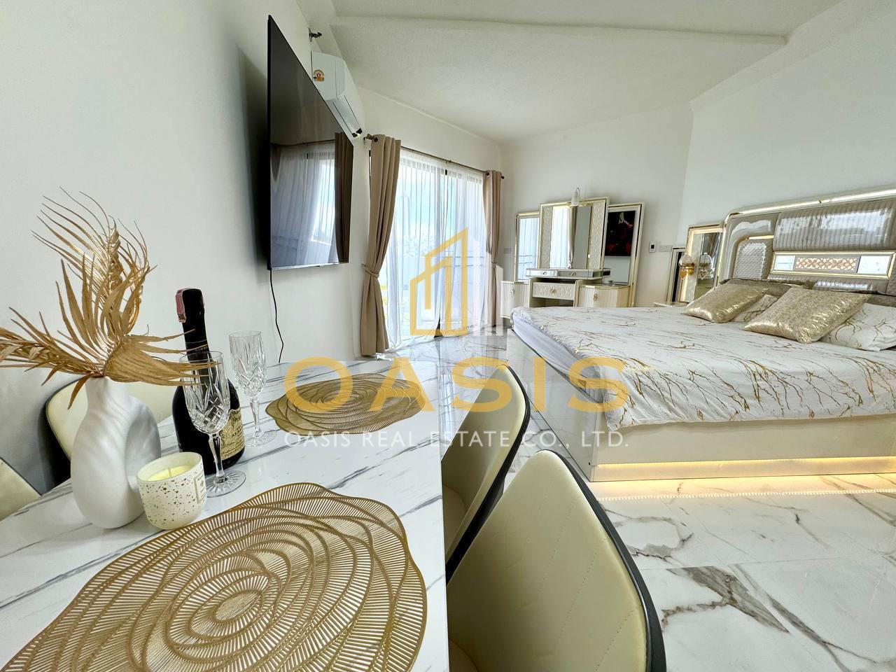Beautiful big renovated studio in Paradise Condominium Jomtien in Foreign name